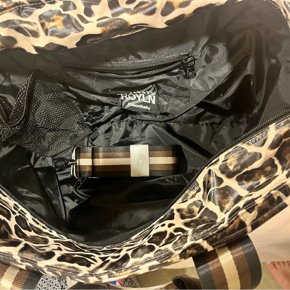 Think Rolyn Bag - Picture 2 of 2